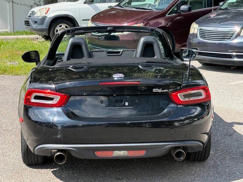 2017 FIAT 124 Spider 11