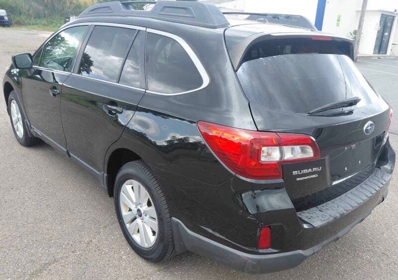 2015 Subaru Outback 3