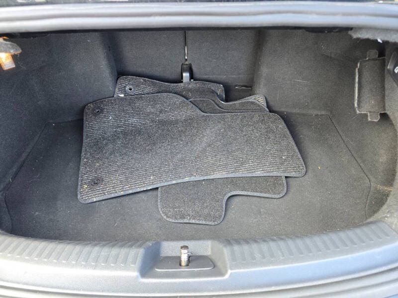 2014 Volkswagen Beetle 25
