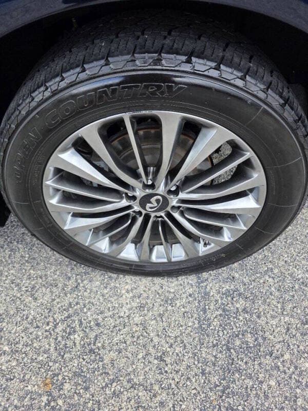 2018 INFINITI QX80 12
