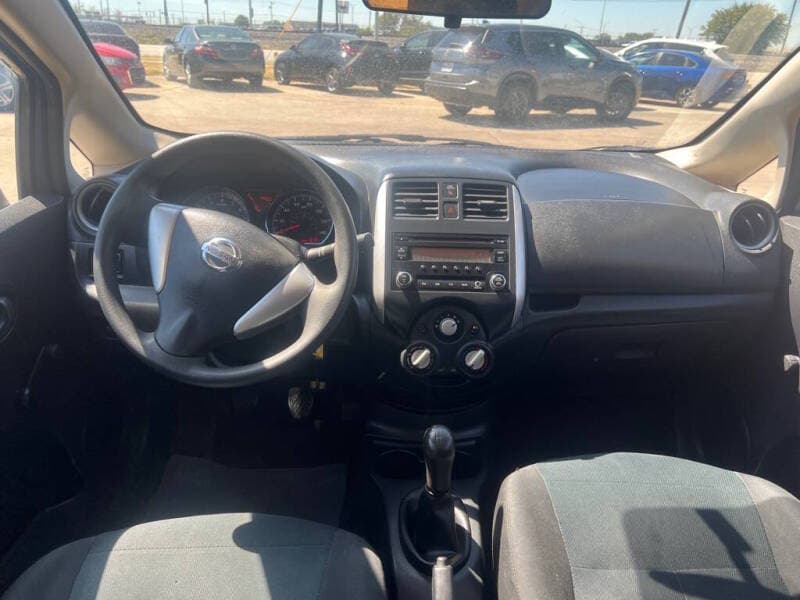 2014 Nissan Versa Note 17