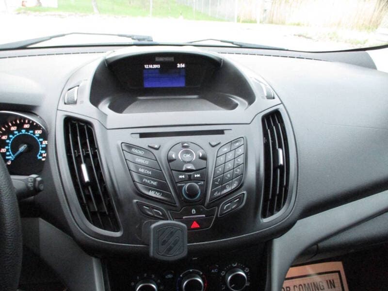 2014 Ford Escape 17