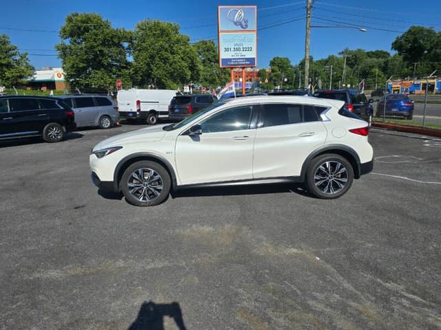 2018 INFINITI QX30