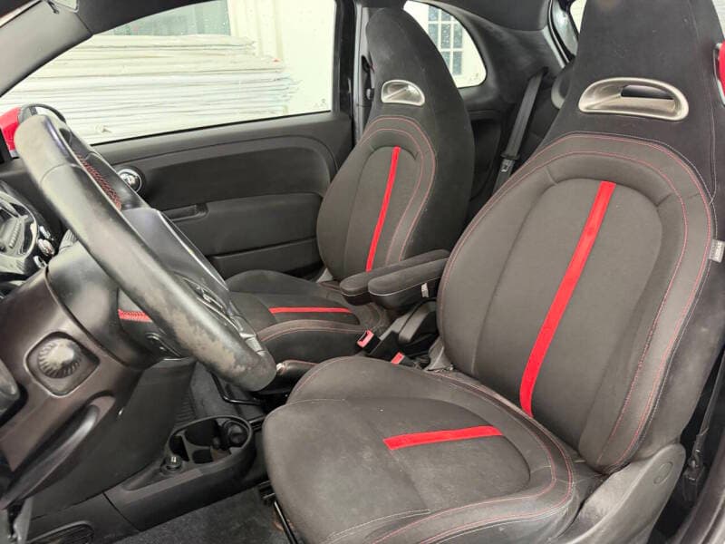 2014 FIAT 500 11