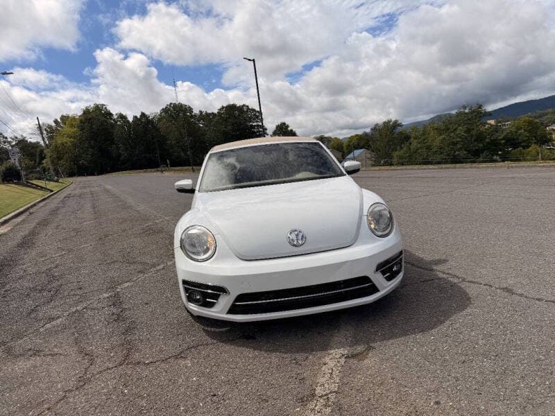 2017 Volkswagen Beetle 4