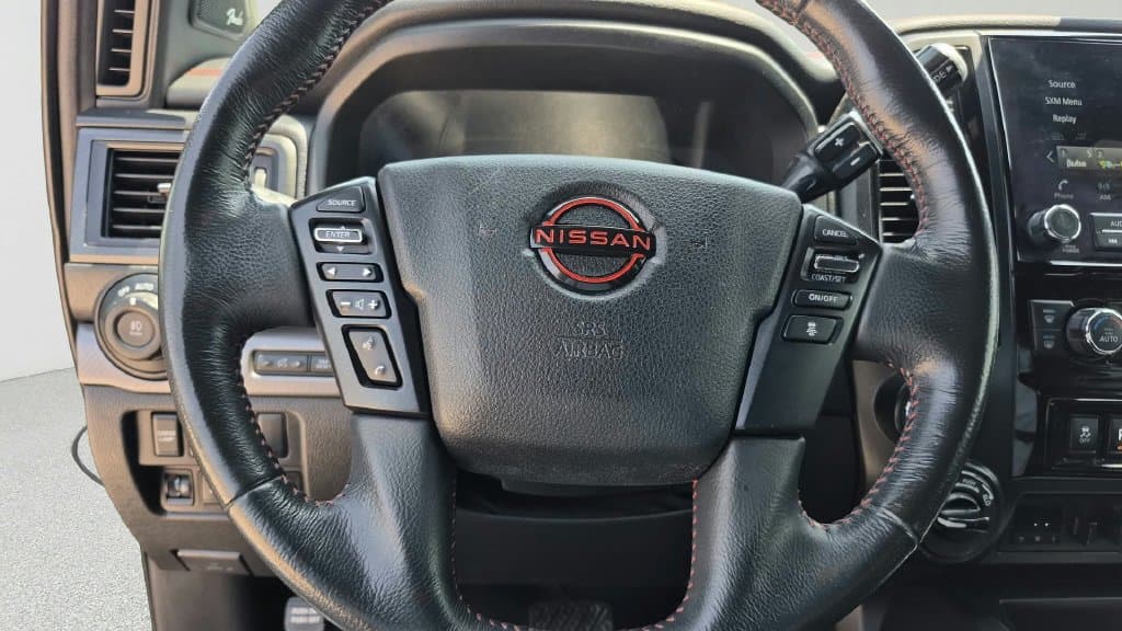 2024 Nissan Titan XD 18