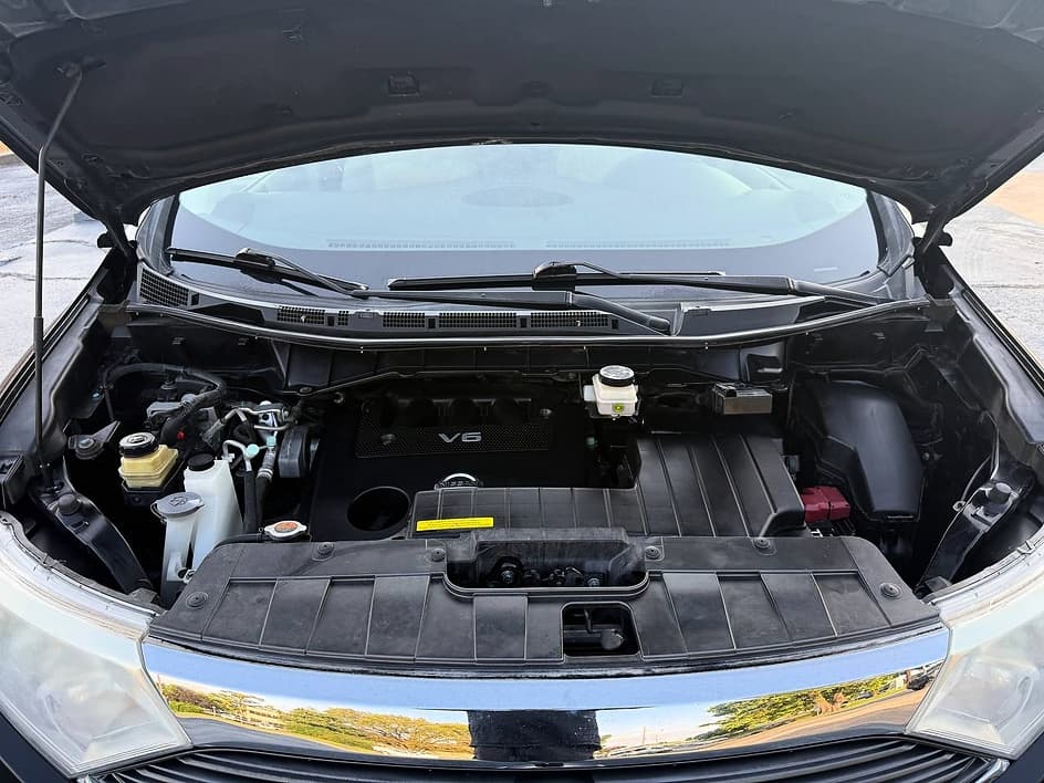 2015 Nissan Quest 33