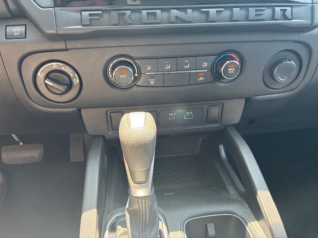 2025 Nissan Frontier 18