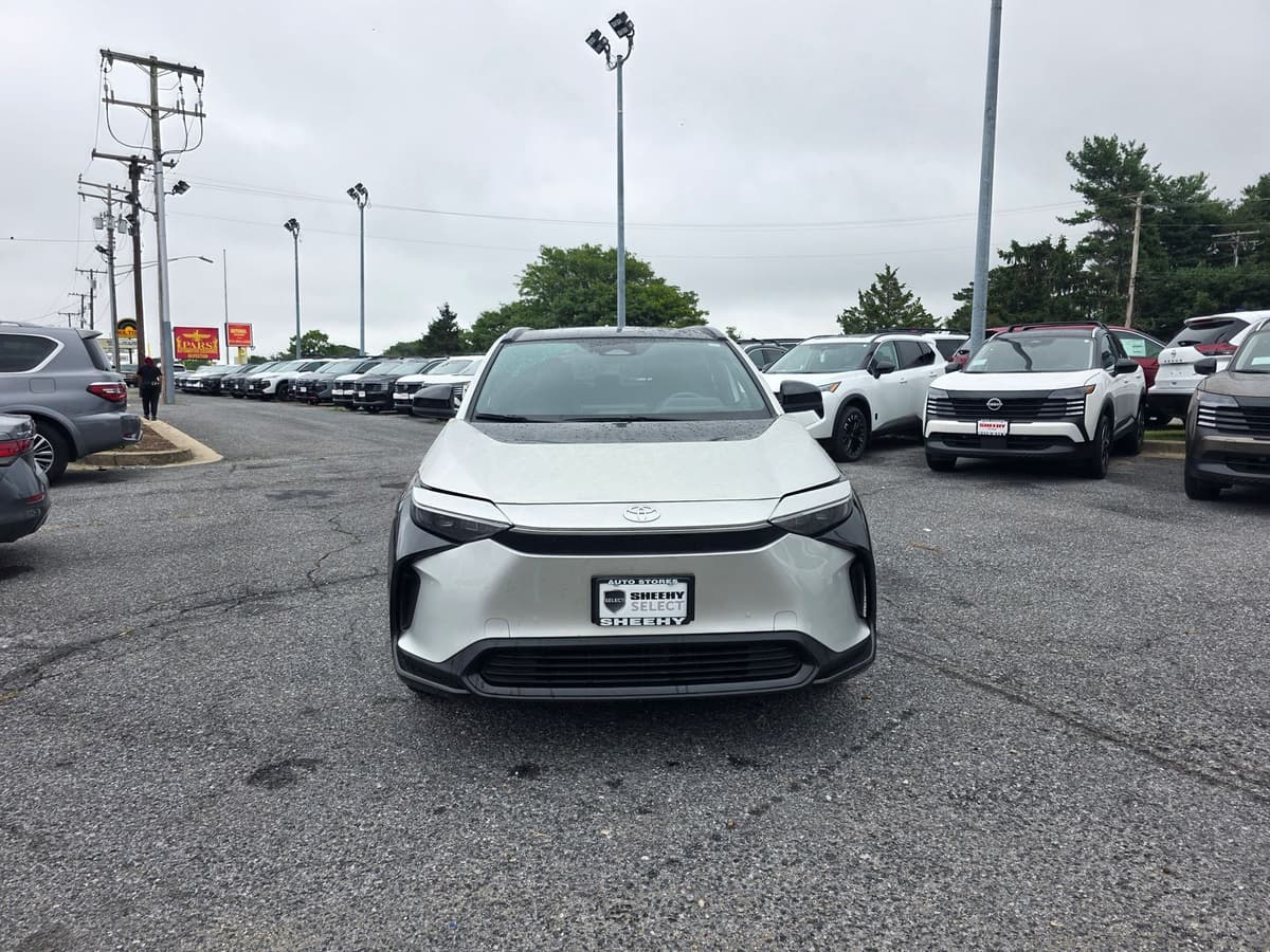 2025 Toyota bZ4X 10
