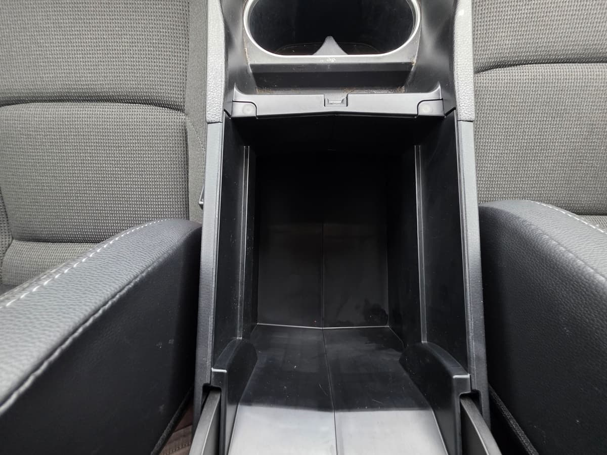 2025 Toyota bZ4X 39