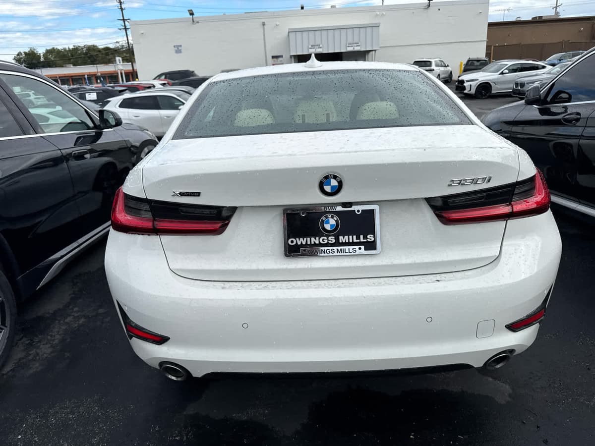 2021 BMW 3 Series 10