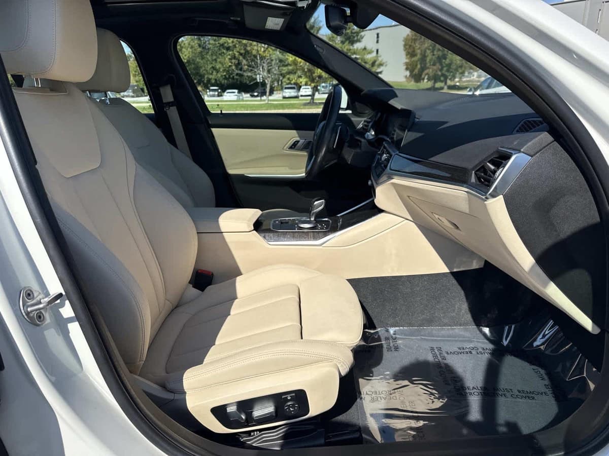 2021 BMW 3 Series 27