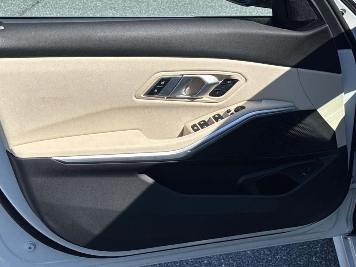 2021 BMW 3 Series 37