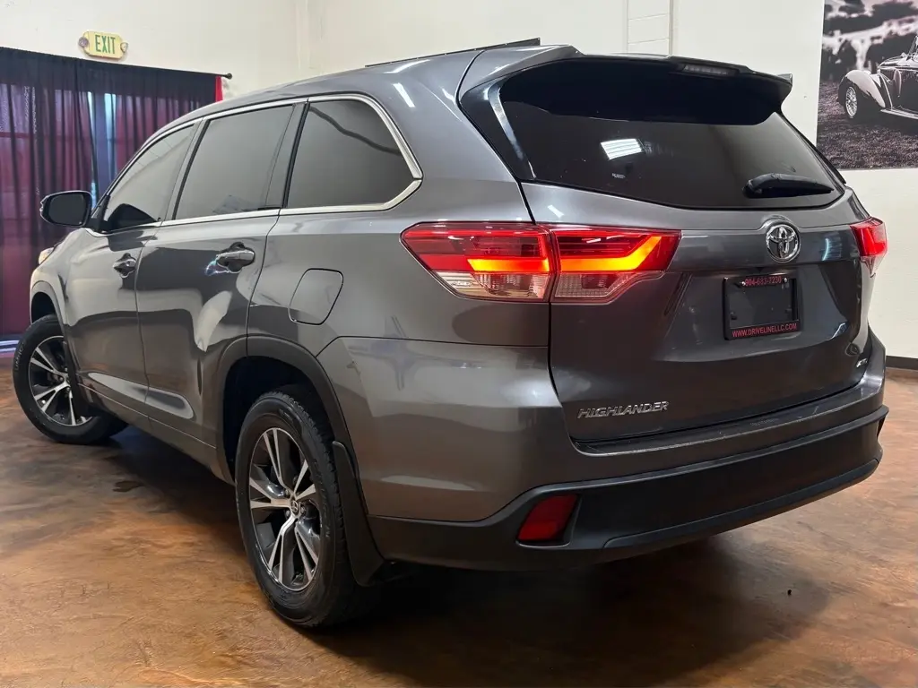 2018 Toyota Highlander 2