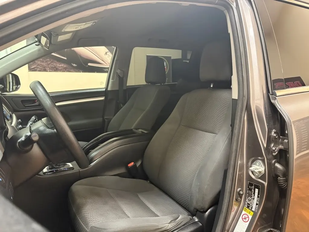 2018 Toyota Highlander 19