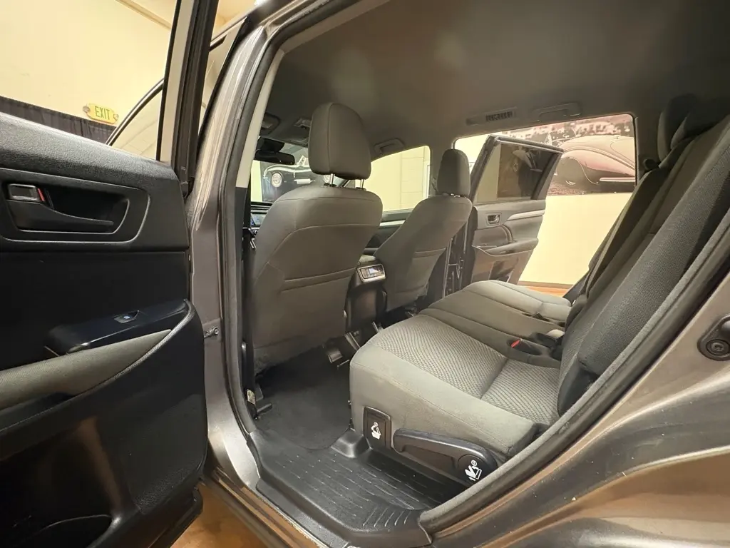2018 Toyota Highlander 21