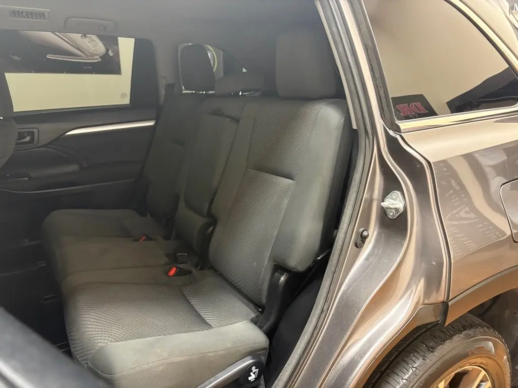 2018 Toyota Highlander 22