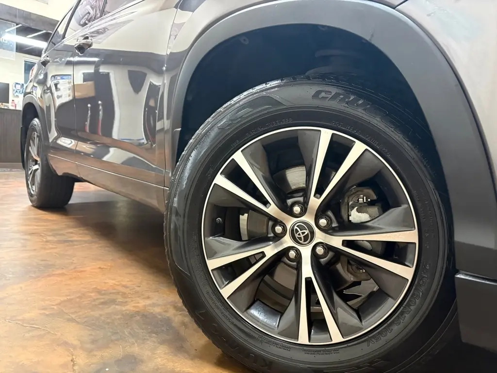 2018 Toyota Highlander 36