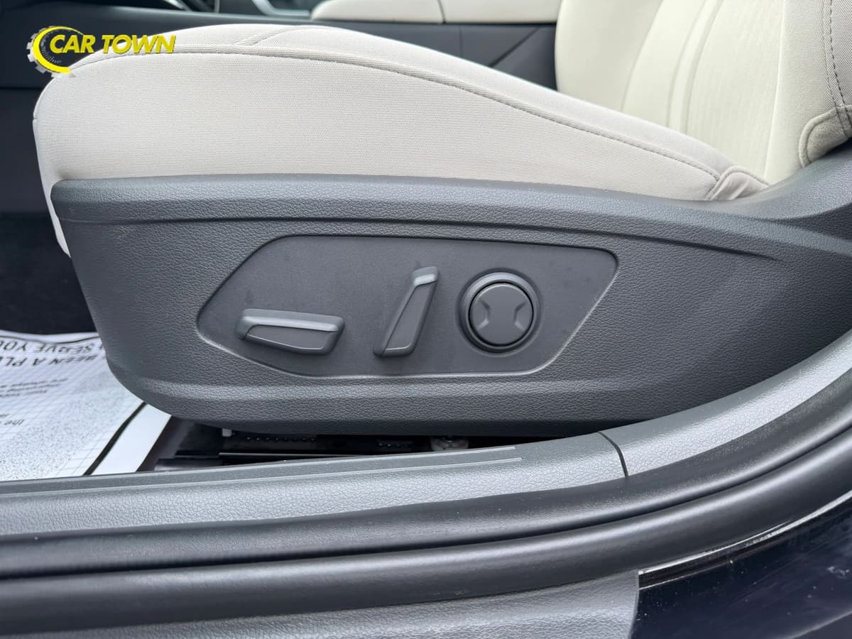 2025 Hyundai Sonata 17