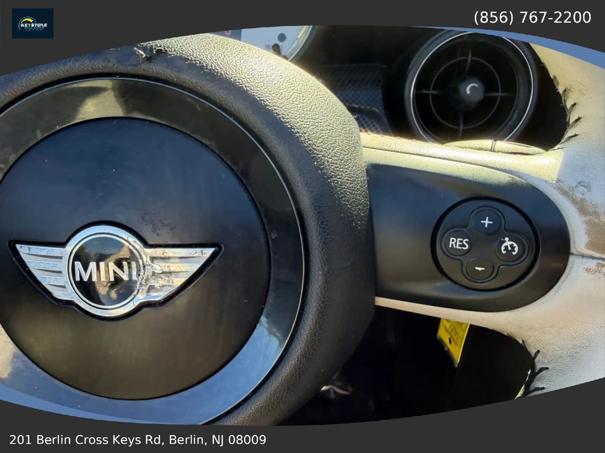 2014 MINI Cooper 18
