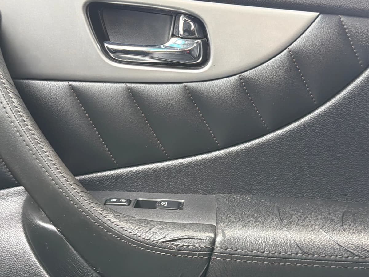 2014 INFINITI QX70 20
