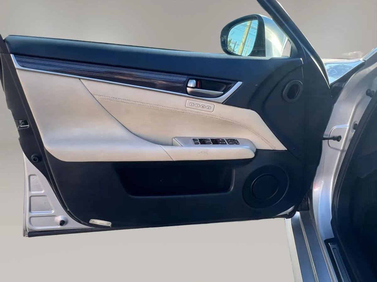2019 Lexus GS 11