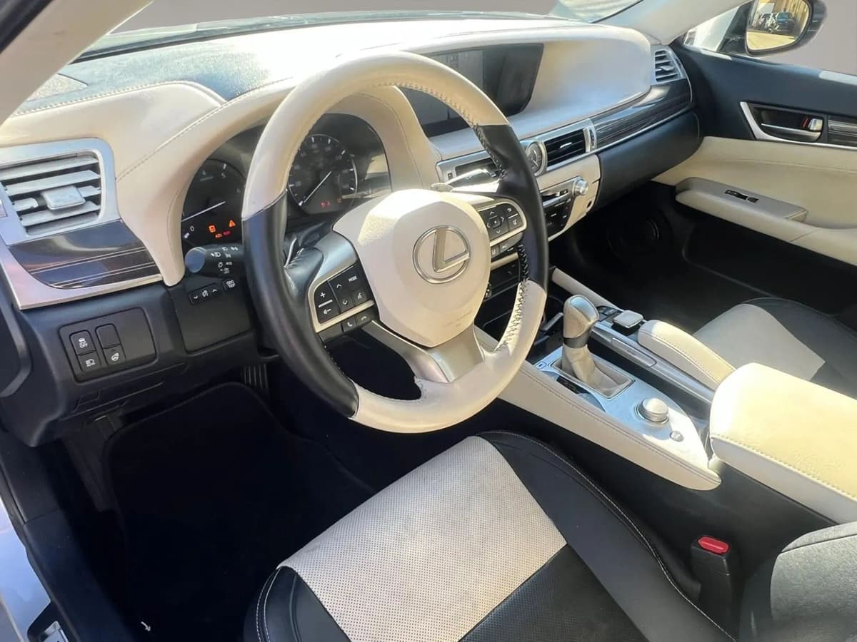 2019 Lexus GS 19
