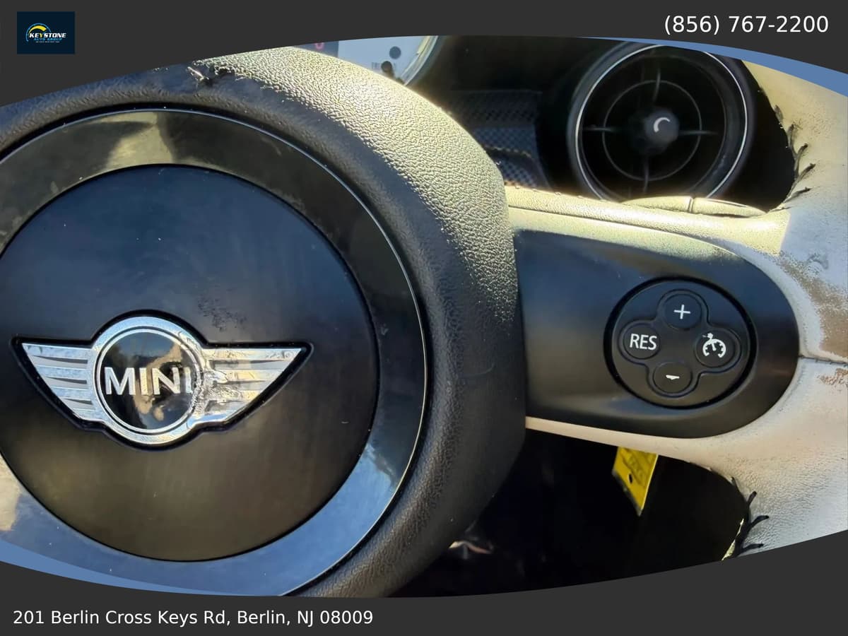 2014 MINI Cooper 51