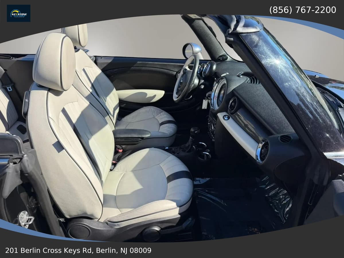2014 MINI Cooper 46
