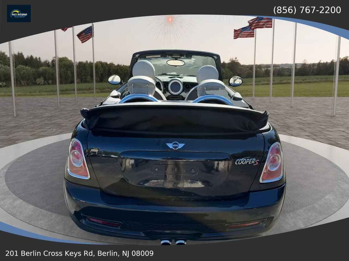 2014 MINI Cooper 37