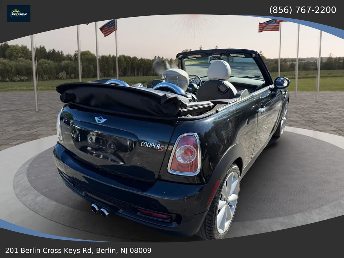 2014 MINI Cooper 38