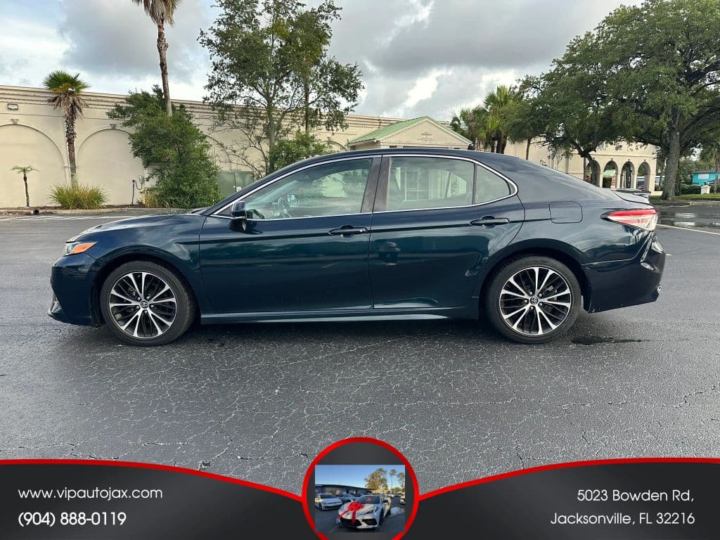 2018 Toyota Camry 10