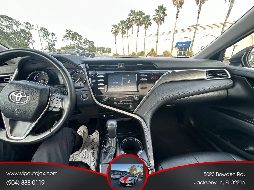 2018 Toyota Camry 14