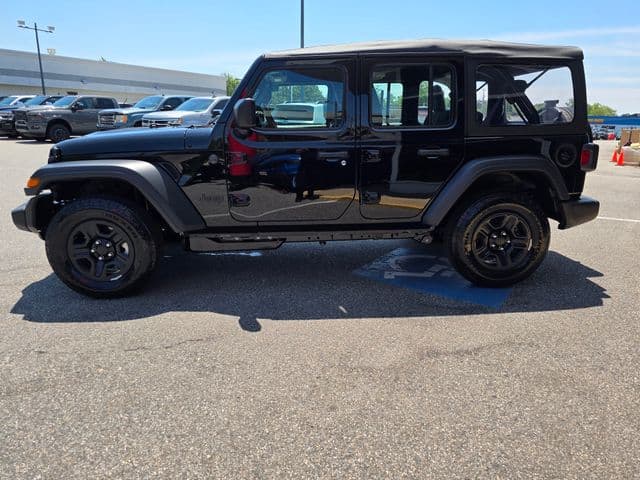 2026 Jeep Wrangler 4-Door 28