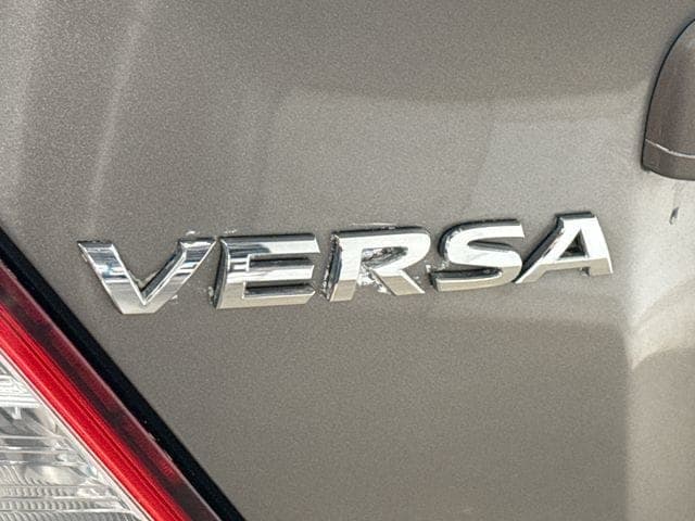 2014 Nissan Versa Sedan 16