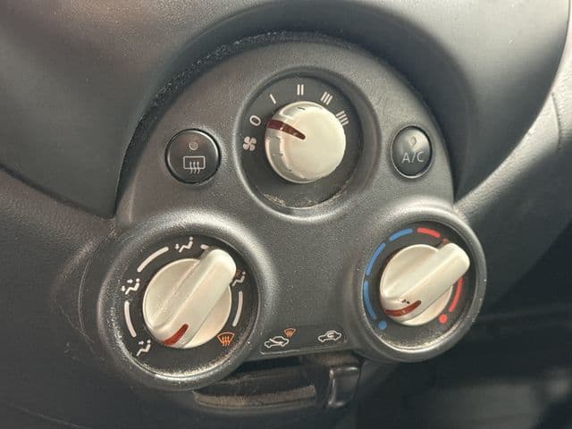 2014 Nissan Versa Sedan 12