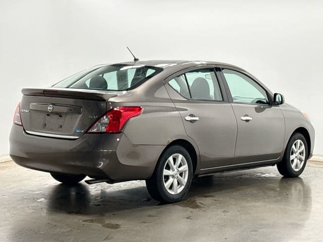 2014 Nissan Versa Sedan 20
