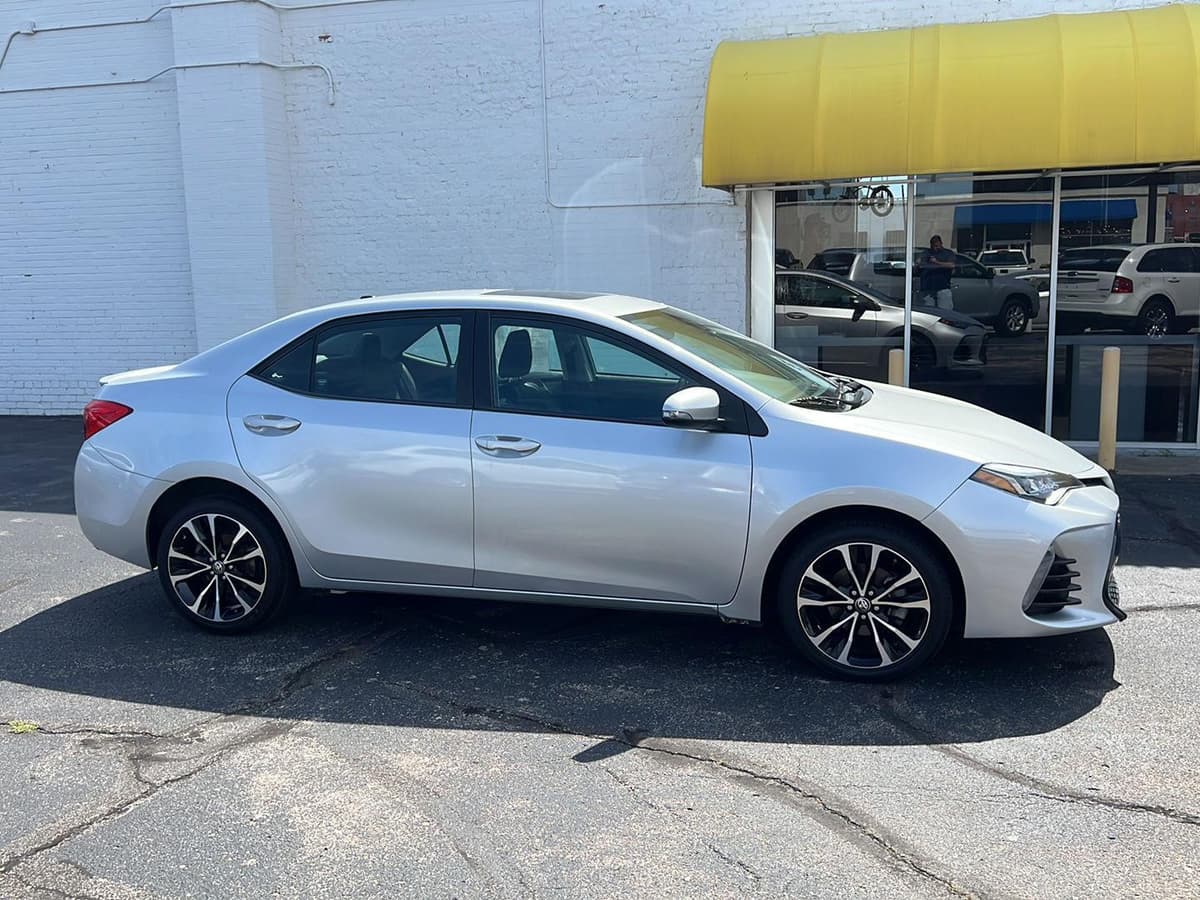 2017 Toyota Corolla 7