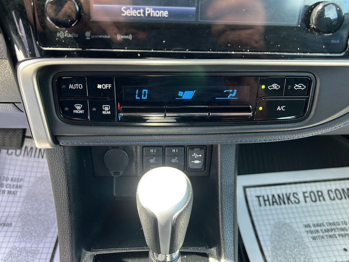 2017 Toyota Corolla 21