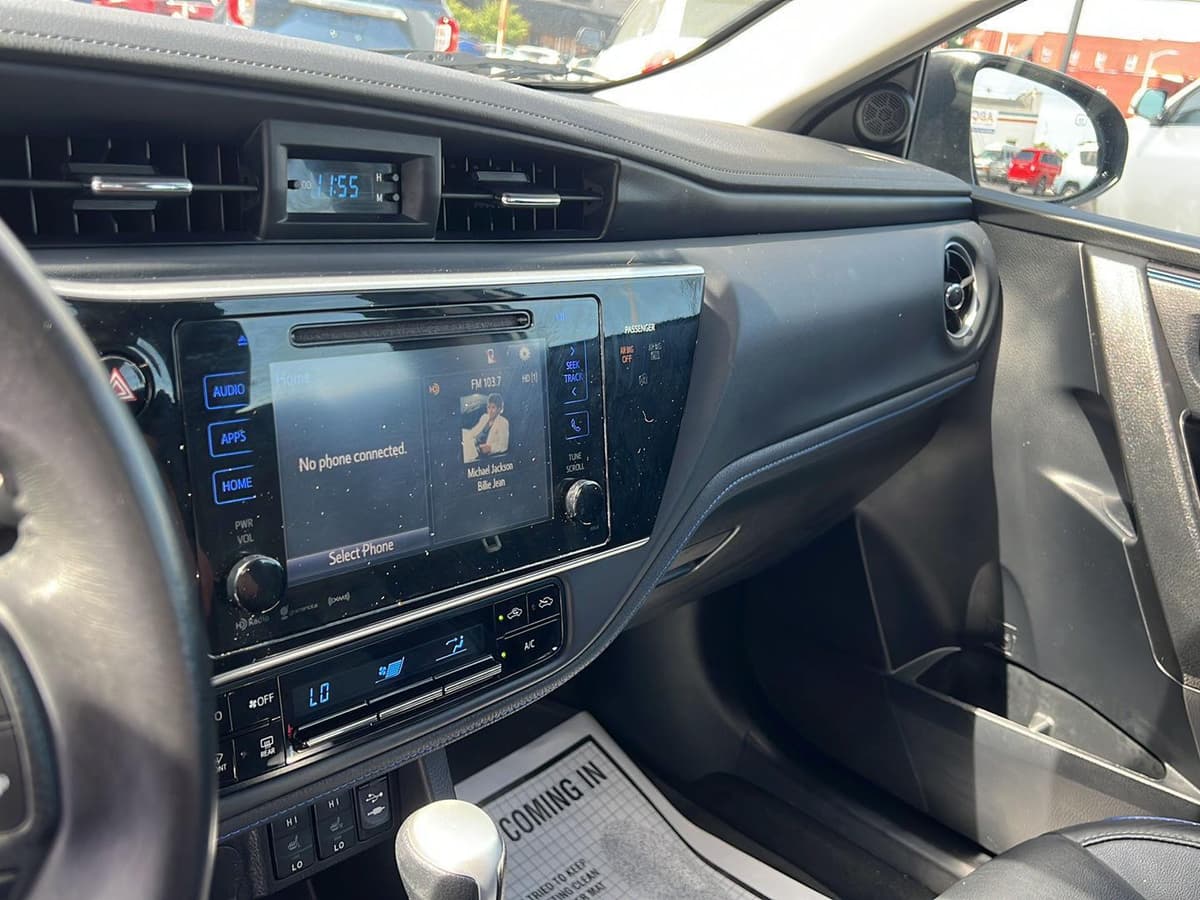 2017 Toyota Corolla 19