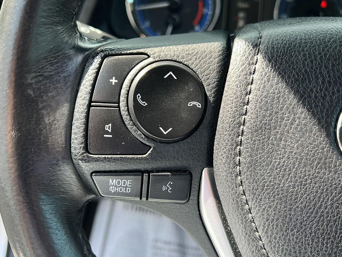 2017 Toyota Corolla 16