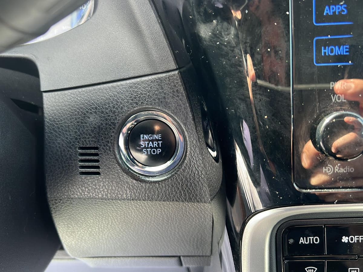 2017 Toyota Corolla 24