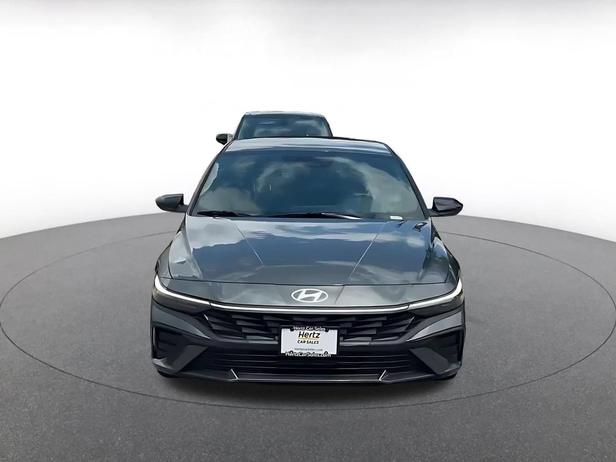 2026 Hyundai Elantra 3