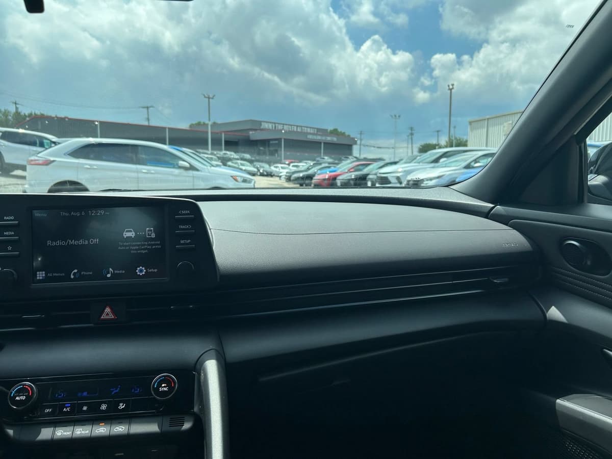 2026 Hyundai Elantra 28