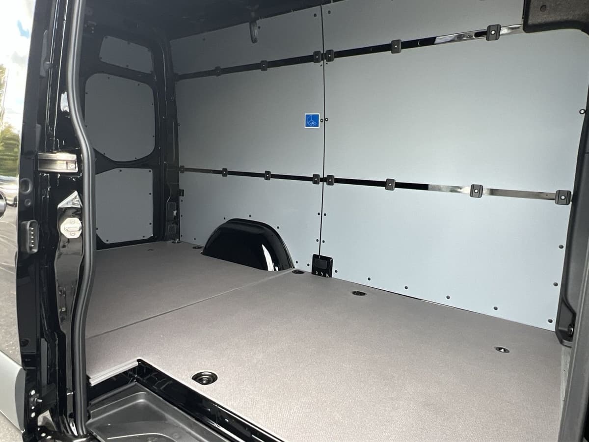 2026 Mercedes-Benz Sprinter Cargo Van 31