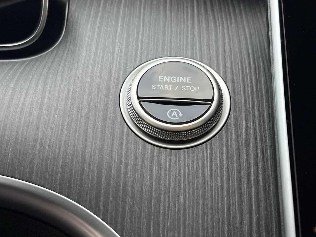 2026 Mercedes-Benz C-Class Sedan 37