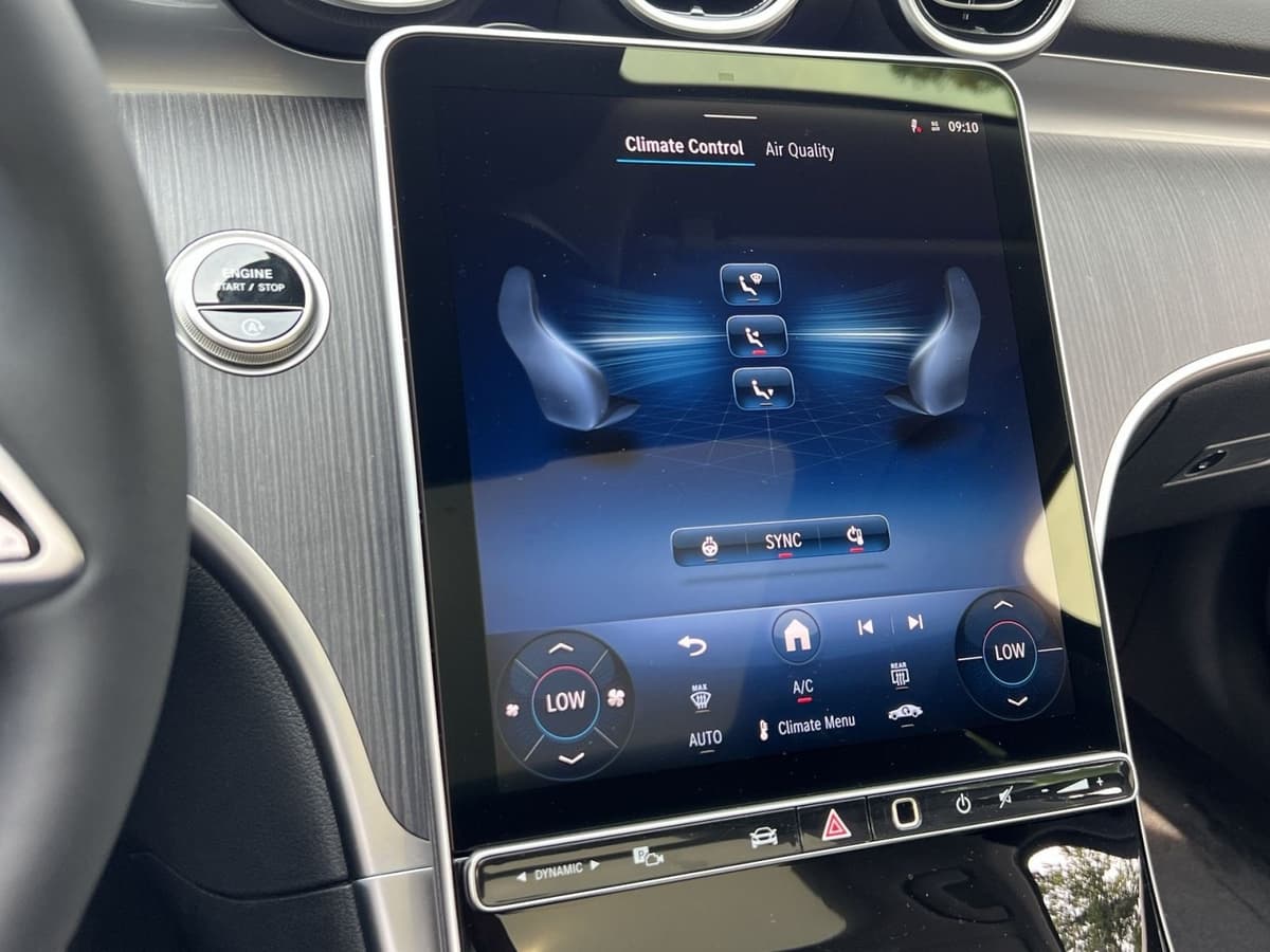 2026 Mercedes-Benz C-Class Sedan 25