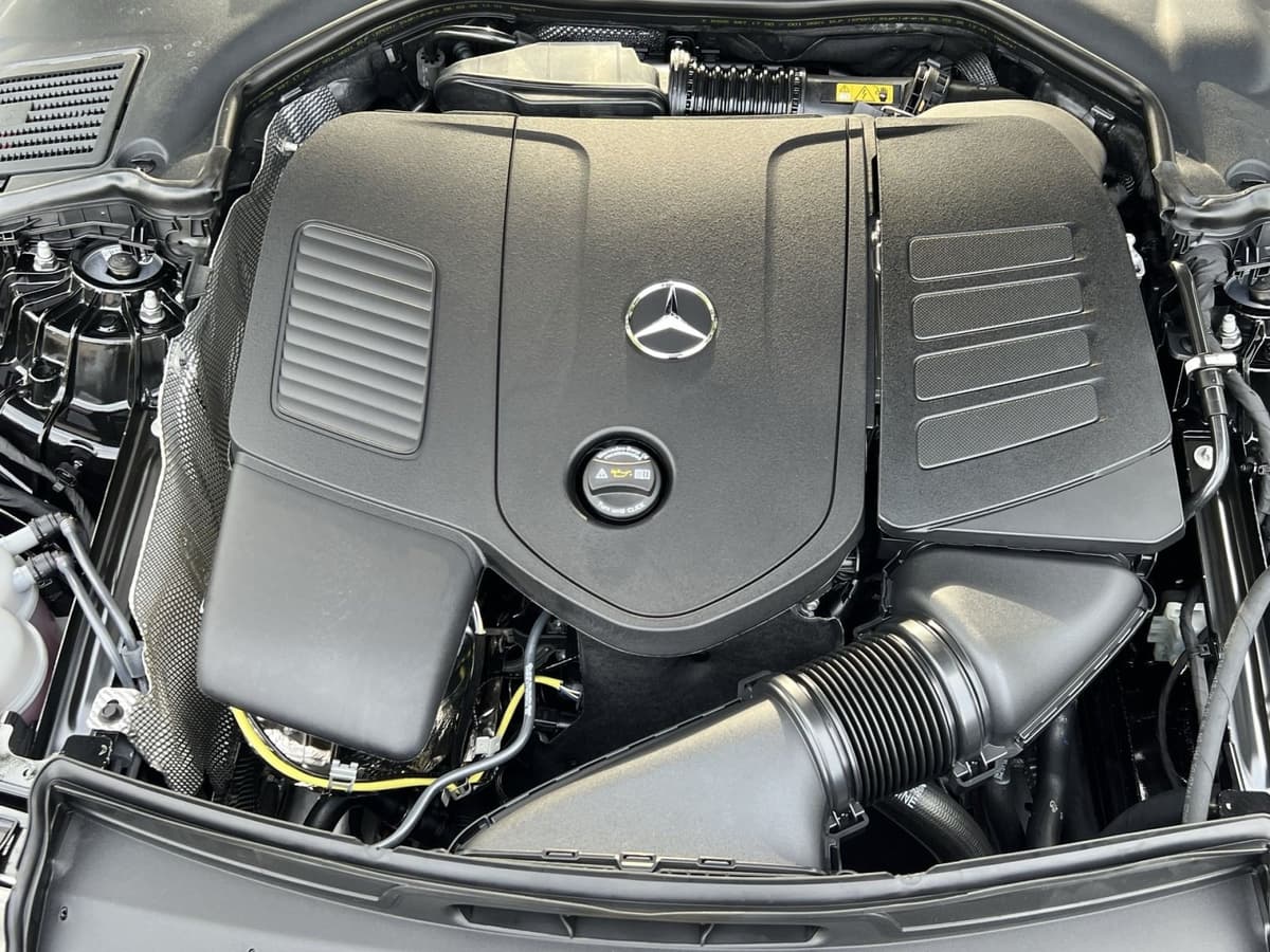 2026 Mercedes-Benz C-Class Sedan 33