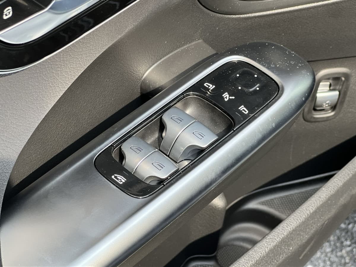2026 Mercedes-Benz C-Class Sedan 19