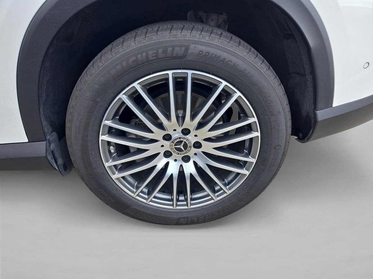 2026 Mercedes-Benz GLC 19